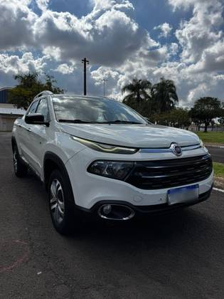 FIAT TORO 2.4 16V MULTIAIR FLEX VOLCANO AT9 FIAT TORO 2.4 16V MULTIAIR FLEX VOLCANO AT9